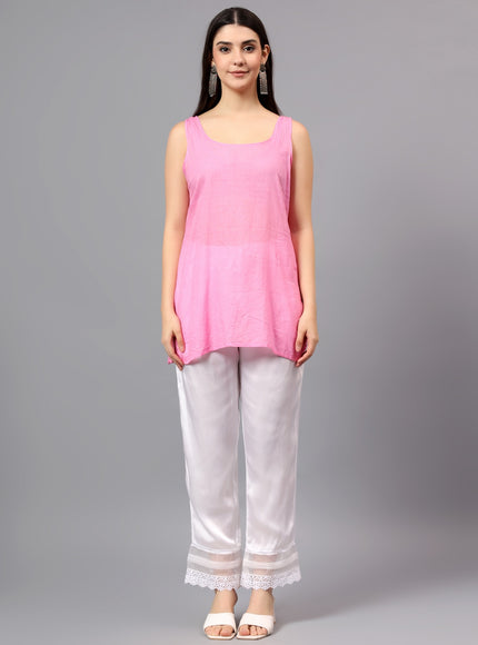 Pure Mal Chanderi Kurta embroidered  with lucknowi chikankari and beautiful Dardozi embellishment.