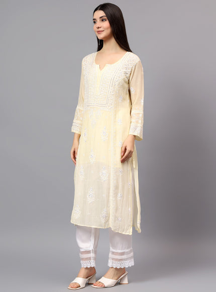 Pure Mal Chanderi Kurta embroidered  with lucknowi chikankari and beautiful Dardozi embellishment.