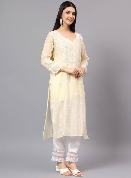 Pure Mal Chanderi Kurta embroidered  with lucknowi chikankari and beautiful Dardozi embellishment.