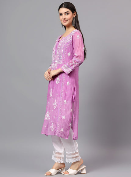 Pure Mal Chanderi Kurta embroidered  with lucknowi chikankari and beautiful Dardozi embellishment.
