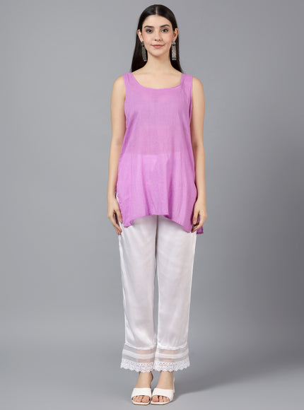 Pure Mal Chanderi Kurta embroidered  with lucknowi chikankari and beautiful Dardozi embellishment.